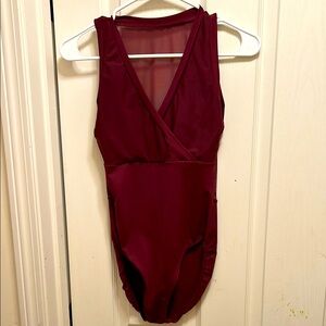 Women’s burgundy dance leotard
New - worn once